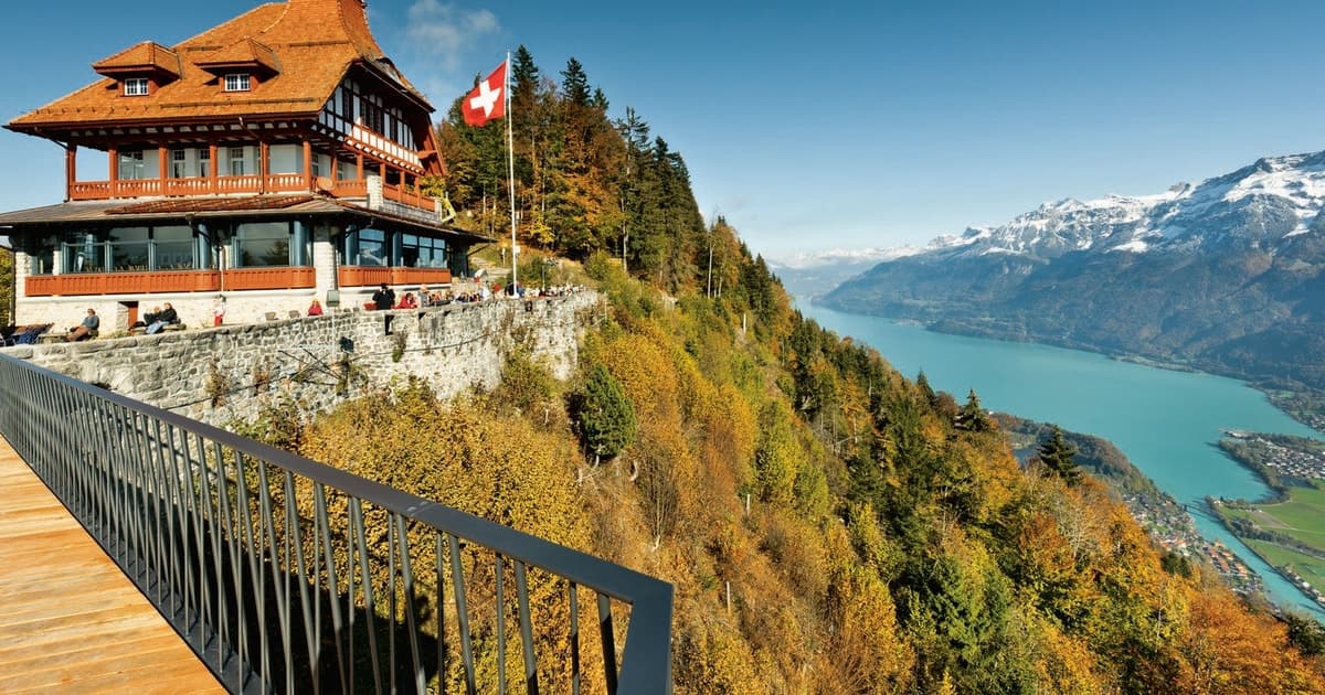 From Zurich: Scenic Interlaken Day Trip by Coach