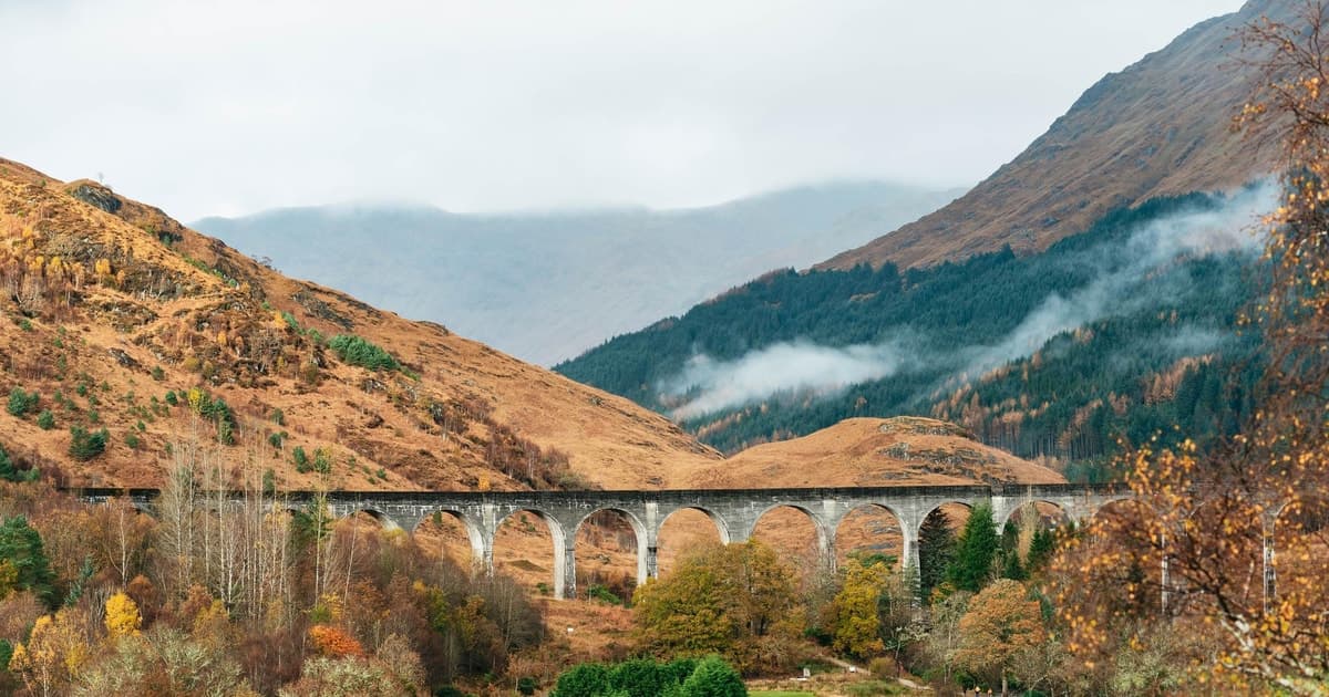 Edinburgh: Glenfinnan Viaduct, Glencoe & Highlands Day Tour