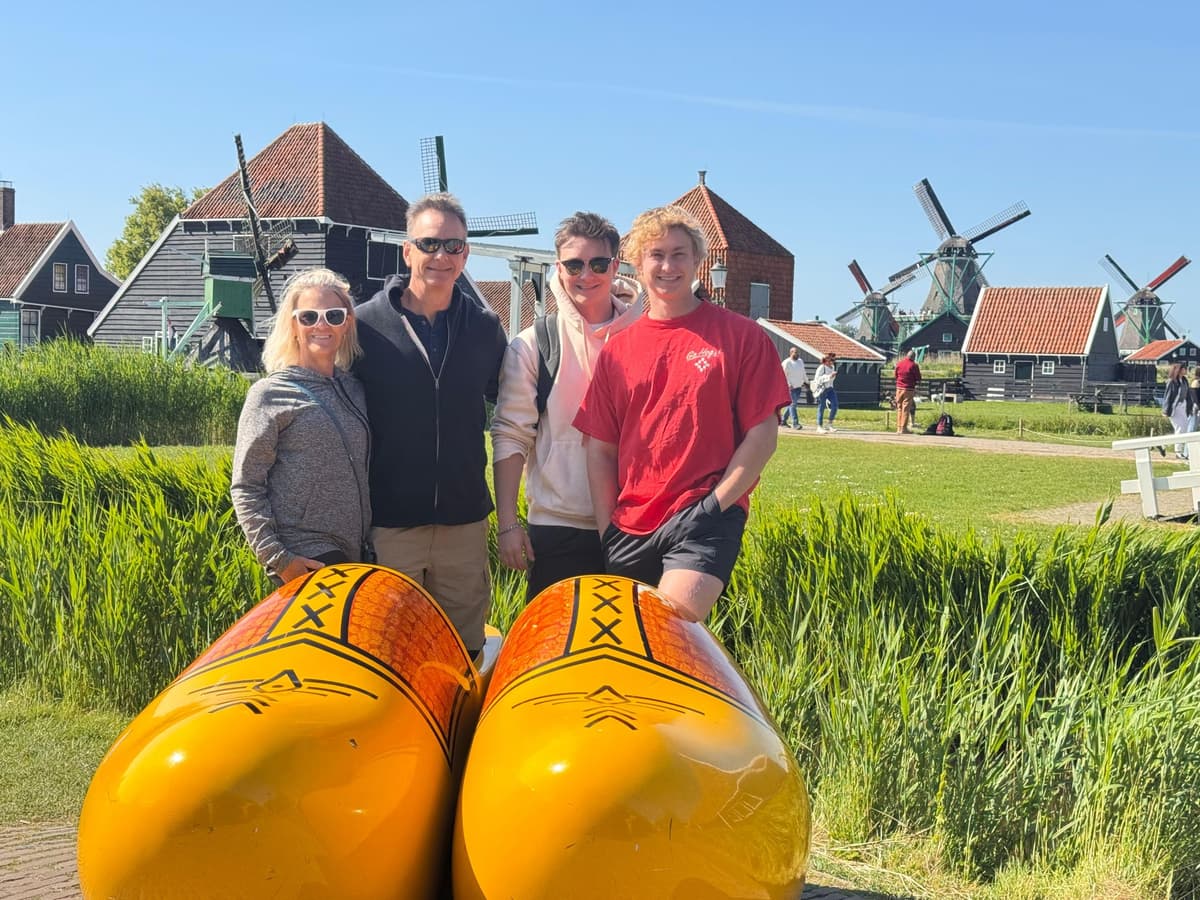 Amsterdam: Zaanse Schans Windmills & Zaandam E-Bike Tour