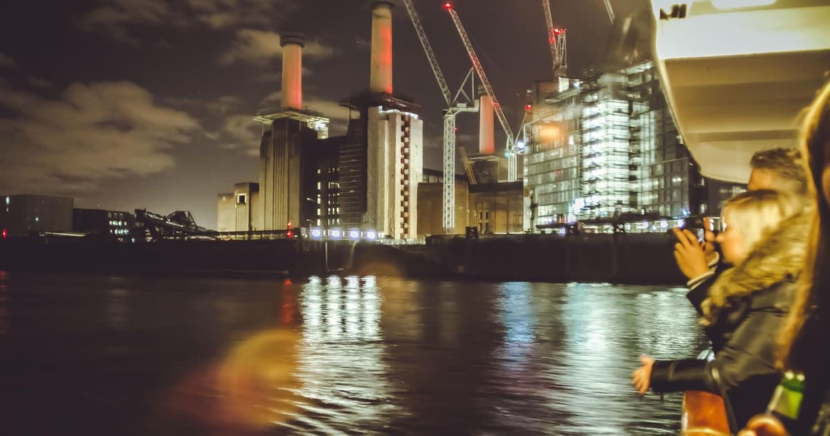 London; Thames Bonfire Night Cruise with Fireworks and DJ