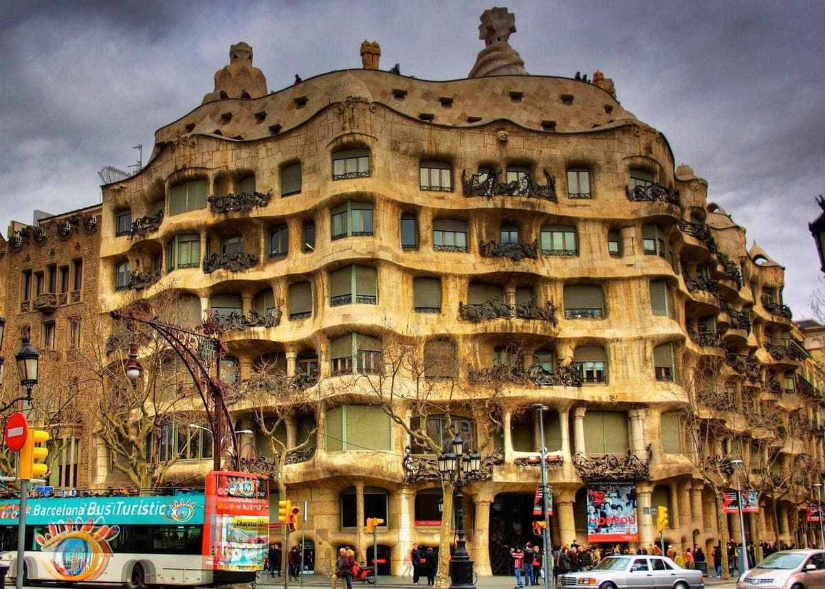 Barcelona: tour privado por Casa Milà a través de la visión de Gaudí