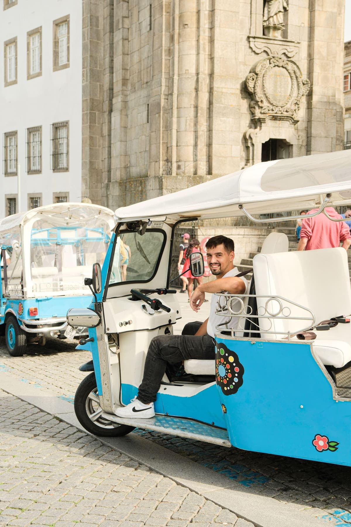 Porto: Tuk Tuk Tour with Olive Oil Tasting