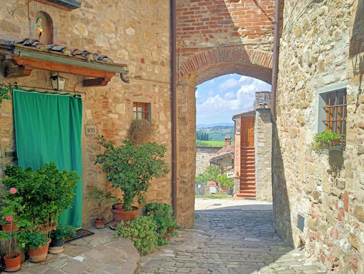 From Florence: Private Chianti Walking Tour and Wine Tasting