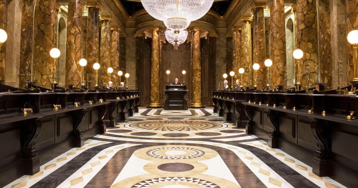 London: Warner Bros. Studio Tour and Thames River Cruise