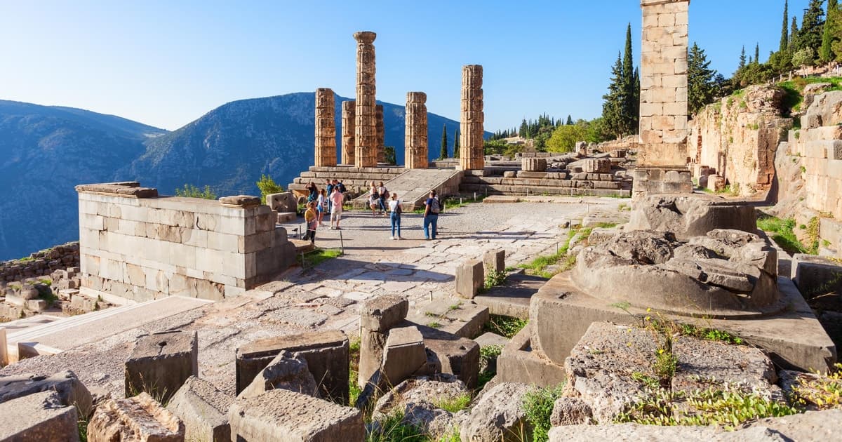 Desde Atenas: excursión de un día a Delfos con guía de habla hispana