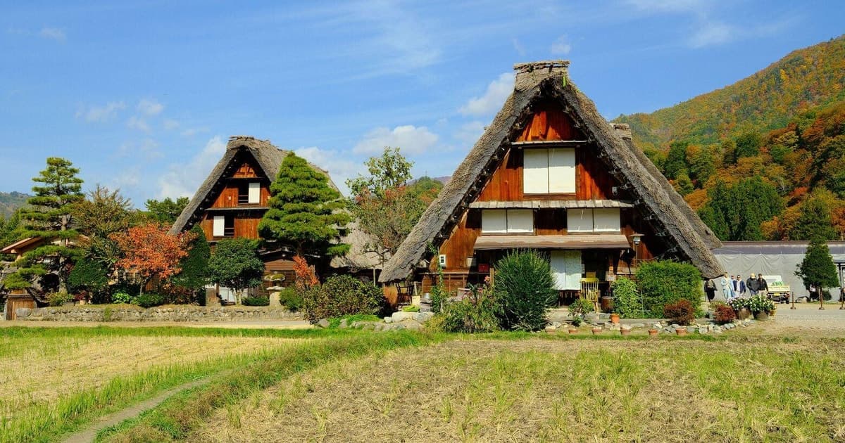 From Tokyo: Day Trip to Shirakawago & Kanazawa