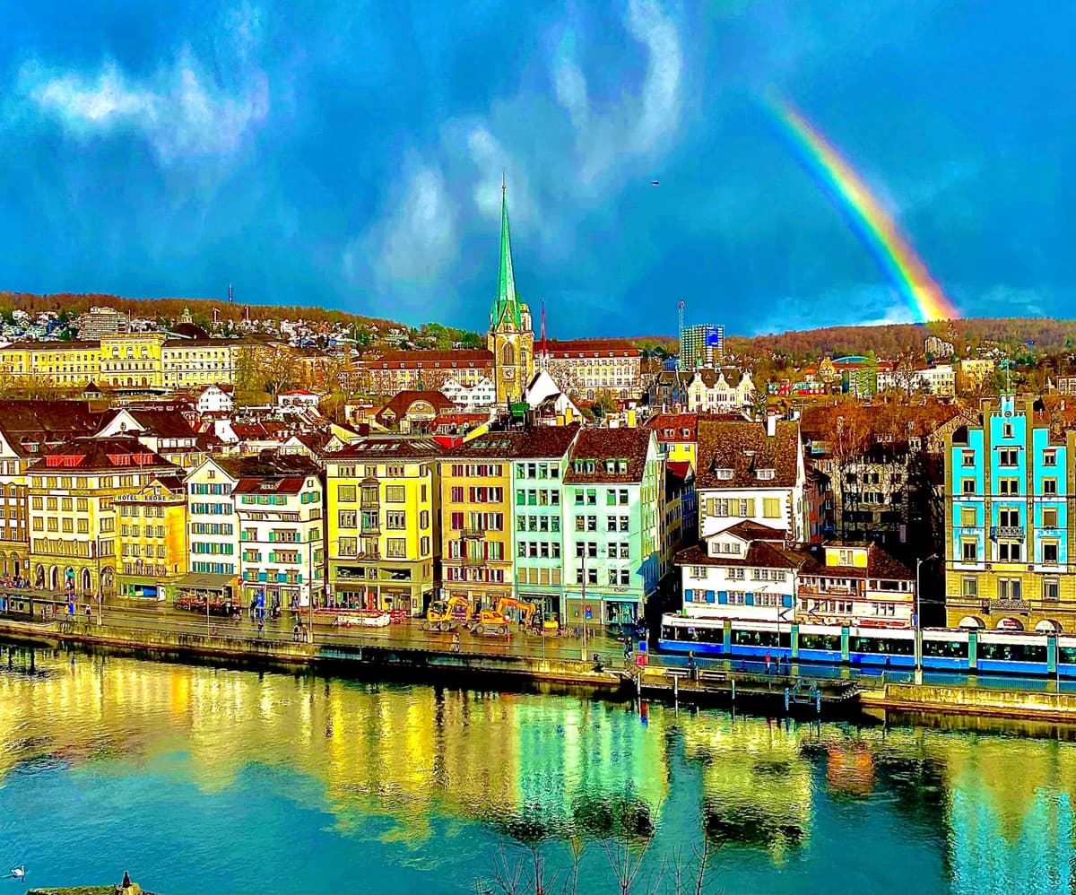 ¡Zúrich! ¡Las mejores vistas panorámicas y el casco antiguo lleno!