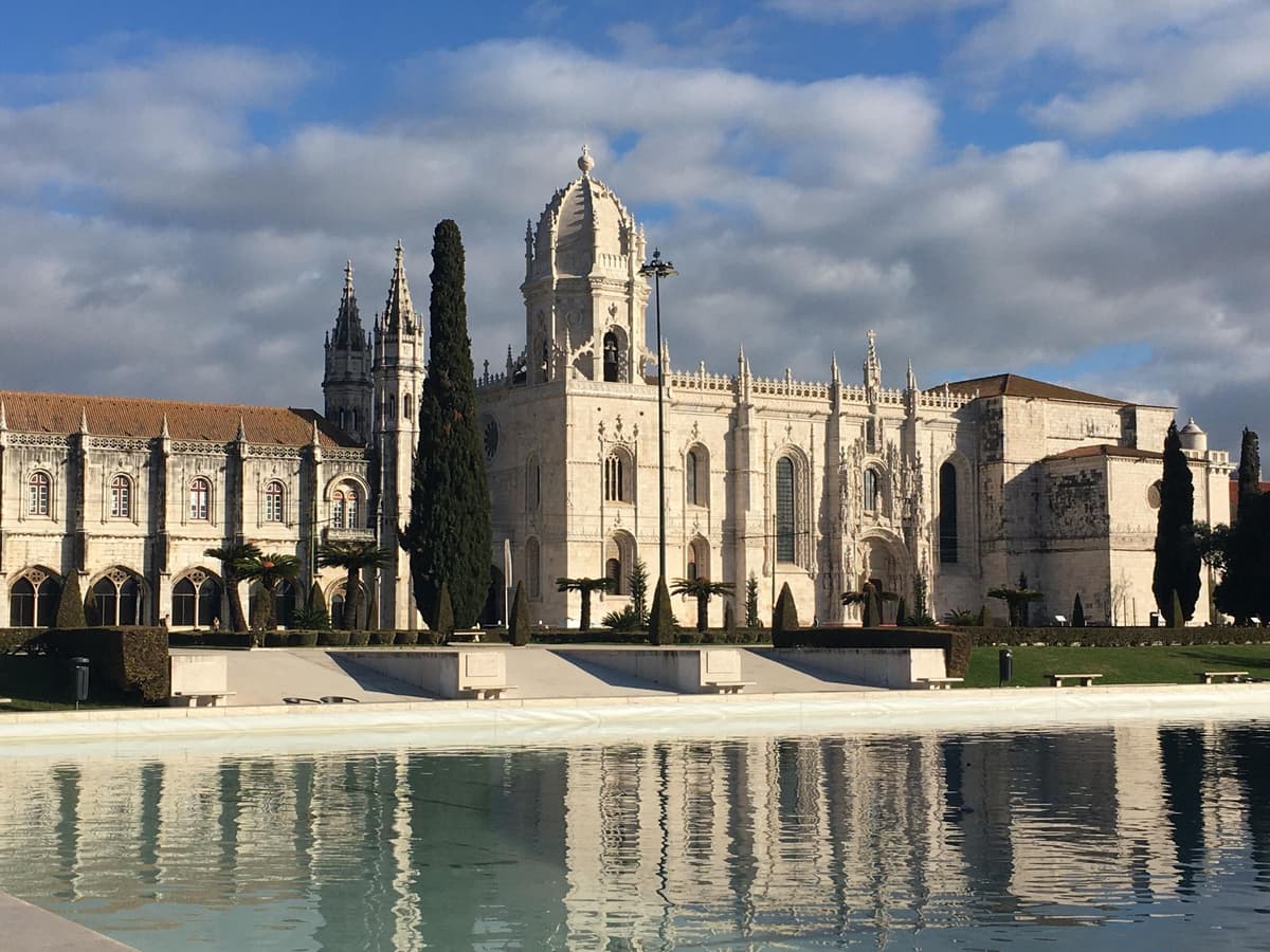 Lisbon: Belem Walking Tour with Jeronimos Monastery Ticket
