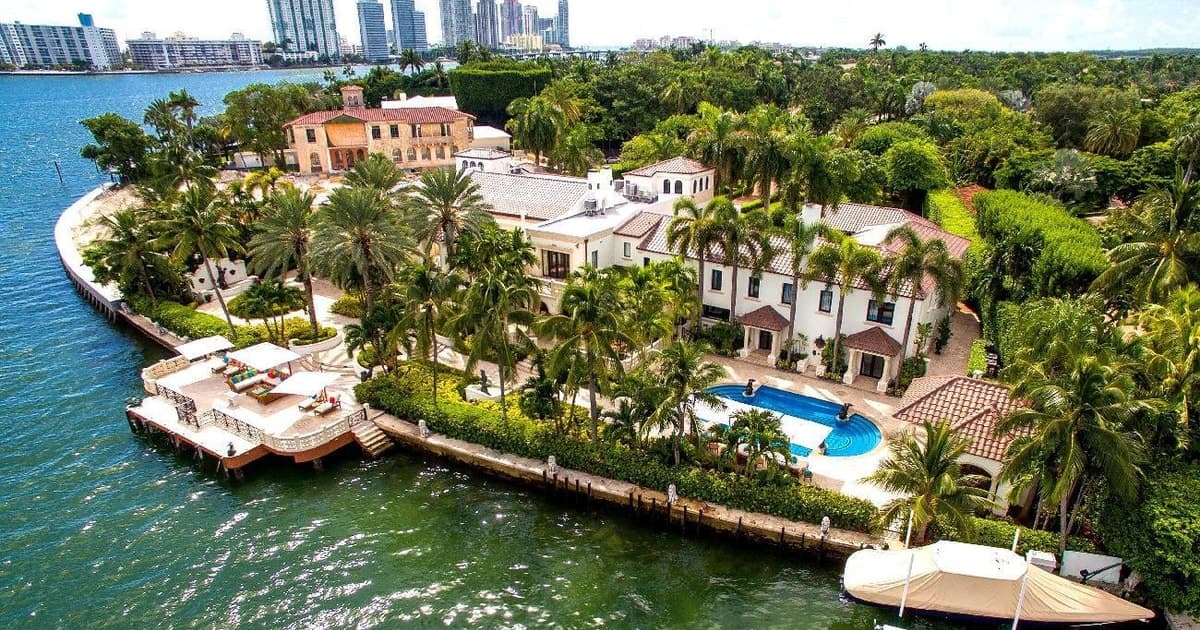 Miami: Celebrity Homes Tour en barco con guía