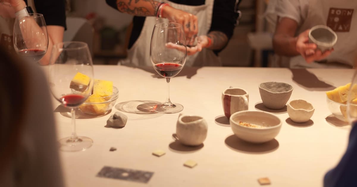 Barcelona: Pottery Workshop with Wine Tasting
