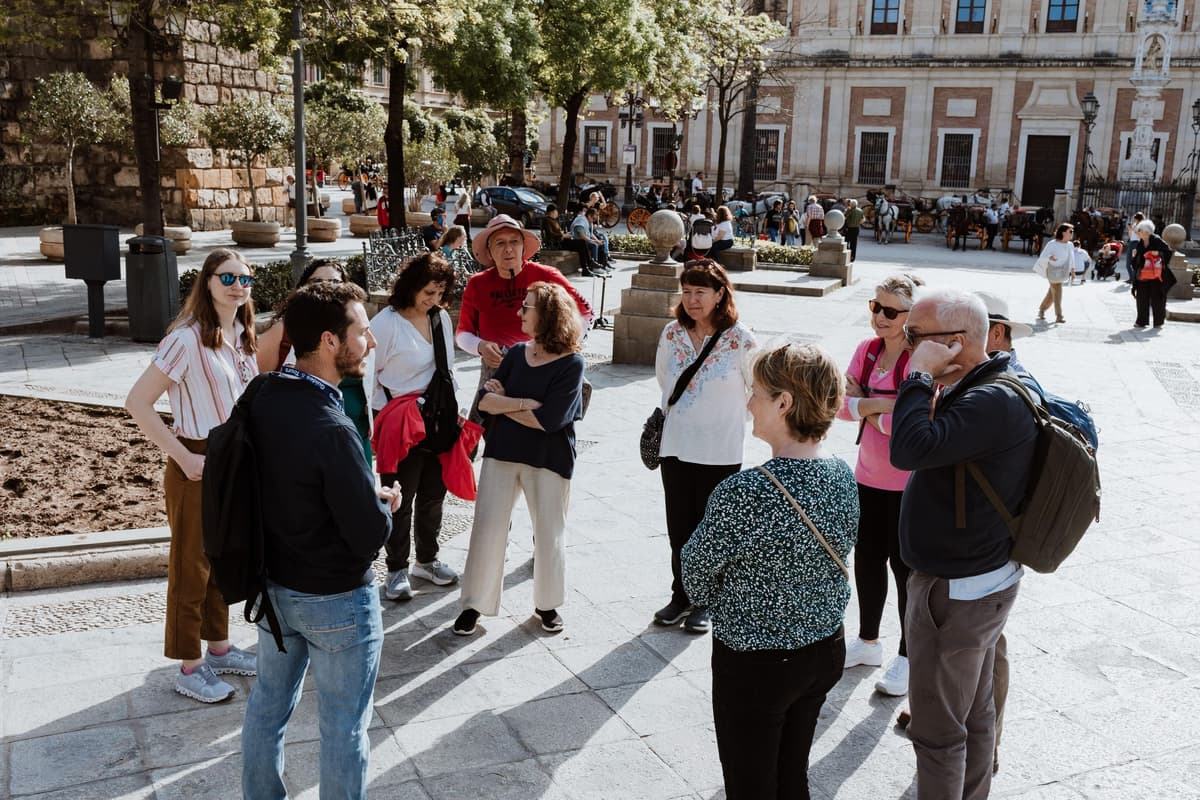 Tour a pie por la Judería de Sevilla: Barrio de Santa Cruz