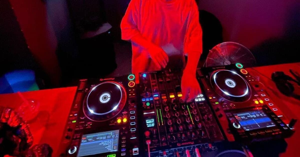 París: tour por azoteas y vida nocturna con entrada VIP a una discoteca