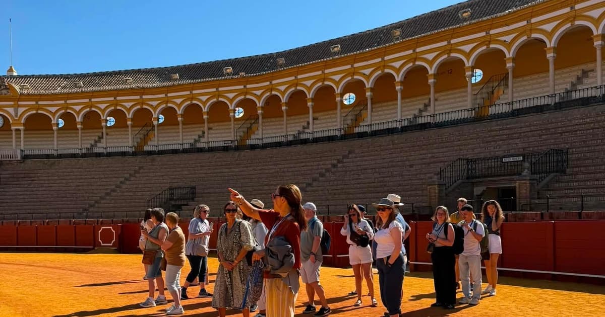 Sevilla: Bullring and Cathedral with Giralda