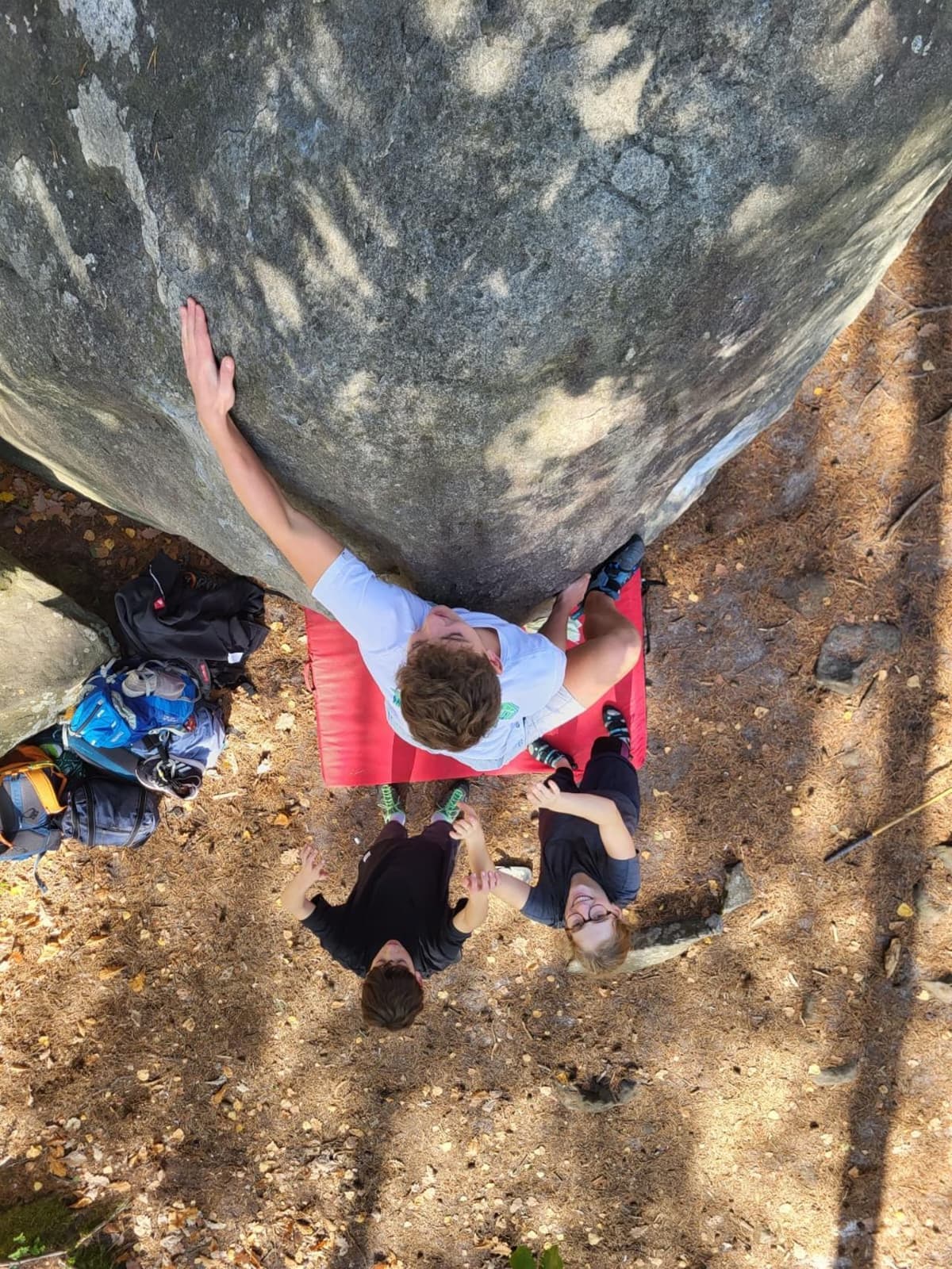 Climbing in Fontainebleau from Paris with a registered guide