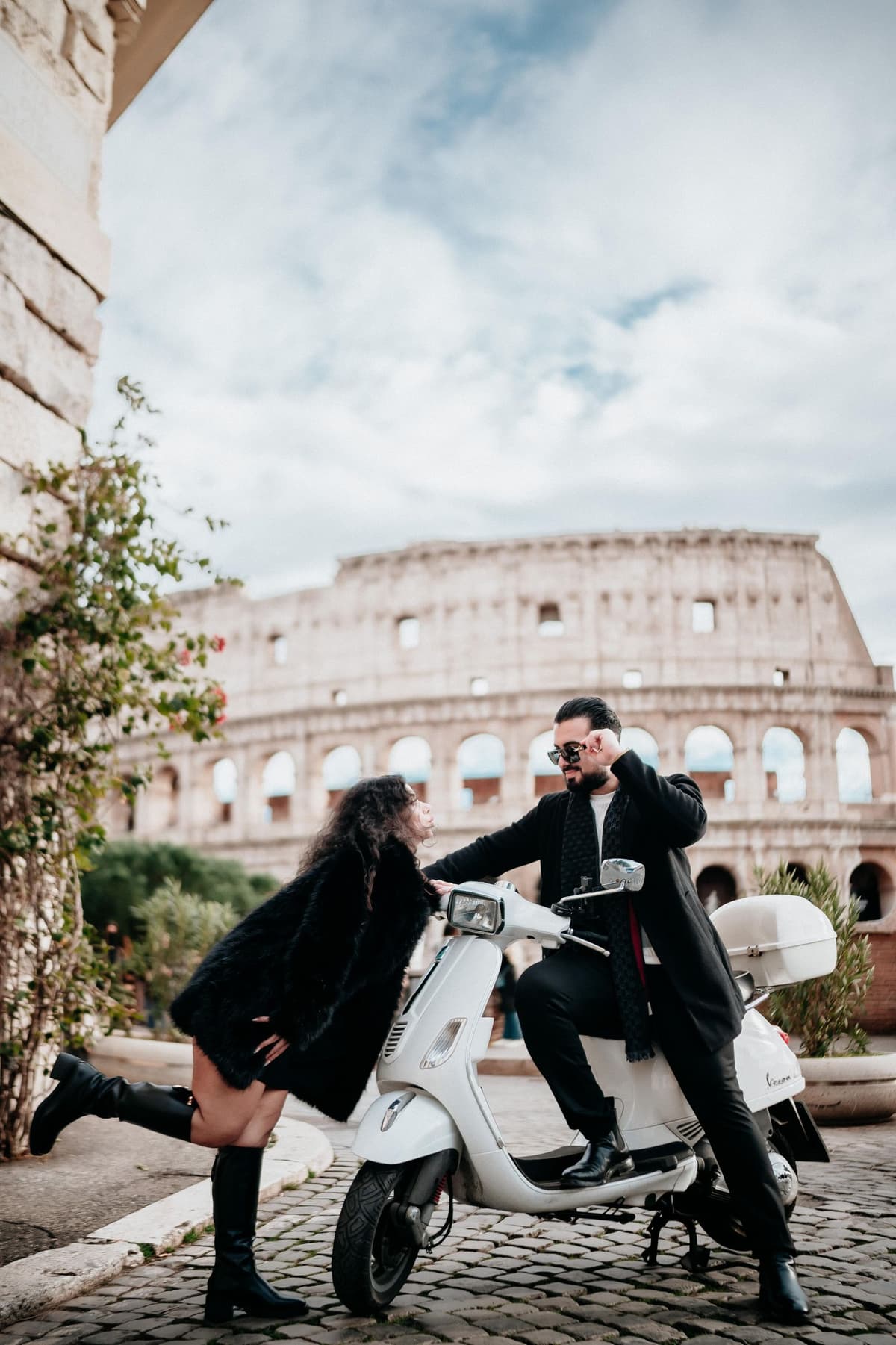 Rome: Private Fiat 500 or Vespa Wheely Tour with Photoshoot