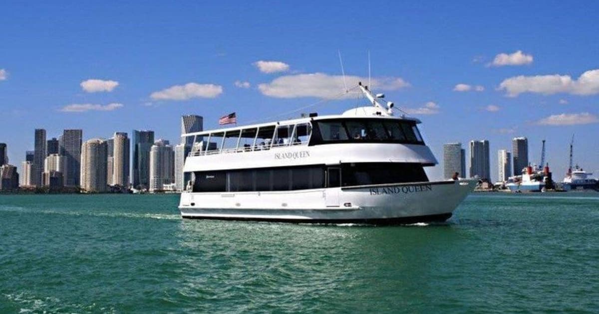 Miami: Crucero en barco por la Bahía de Biscayne con transporte