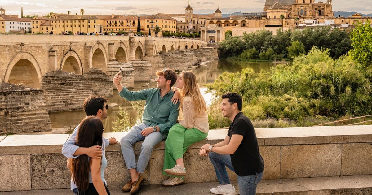 Desde Sevilla 3 ciudades en un día: Córdoba, pueblos blancos y Ronda