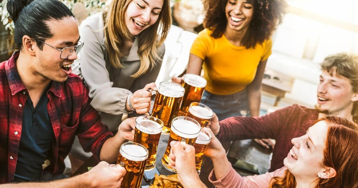 Tour guiado de degustación de cervezas canadienses por bares y pubs de Montreal