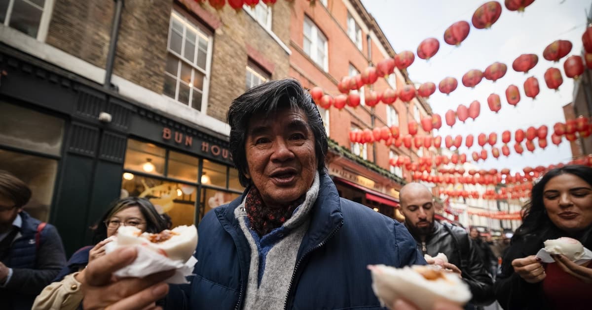 London's Best Bites: Soho & Chinatown Food Walking Tour