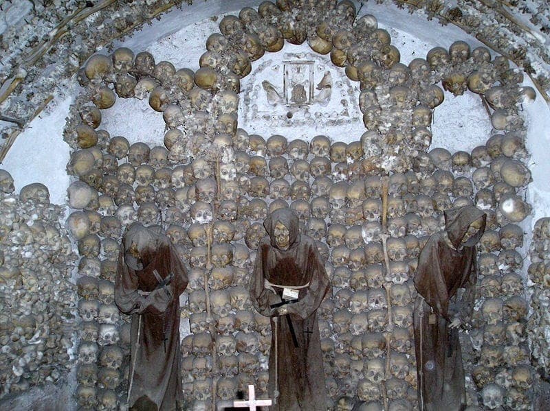 Roma: visita a la cripta y el museo de los Capuchinos con concierto coral