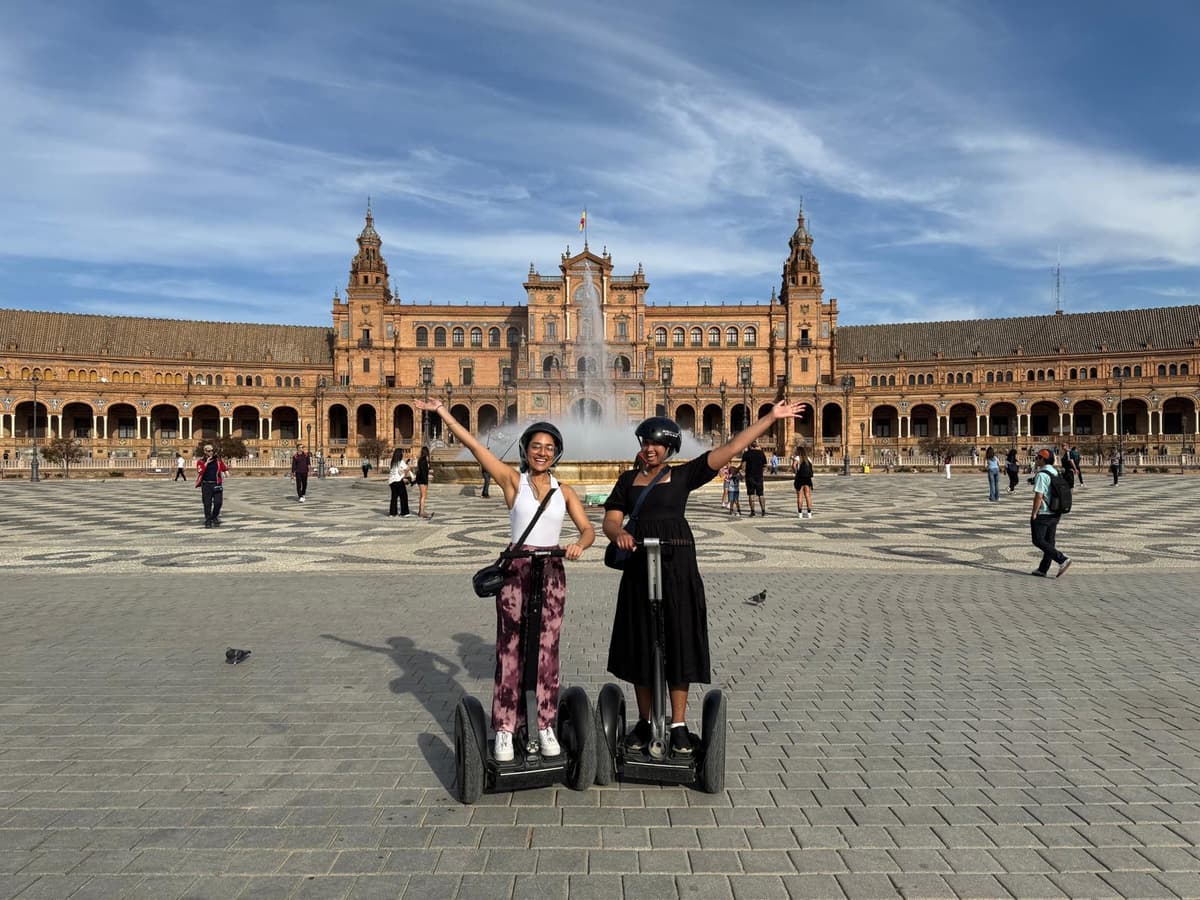 Tour Segway Sevilla 60 min + Crucero de 1 hora por el Guadalquivir