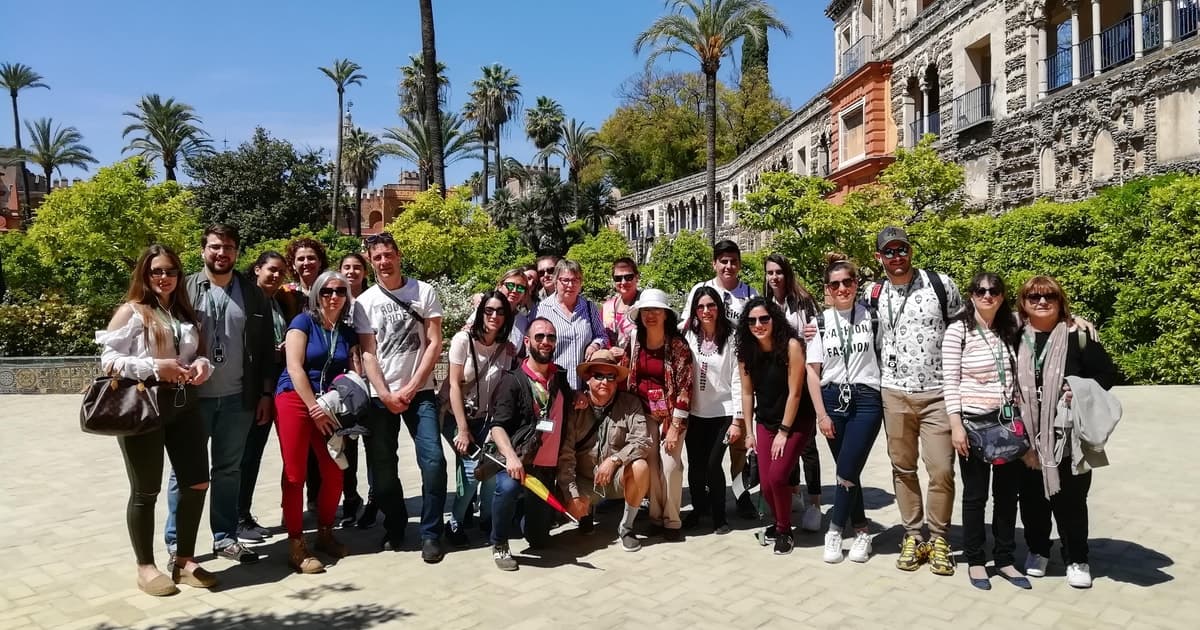 Sevilla: Catedral y Alcázar Visita Guiada con Crucero por el Río