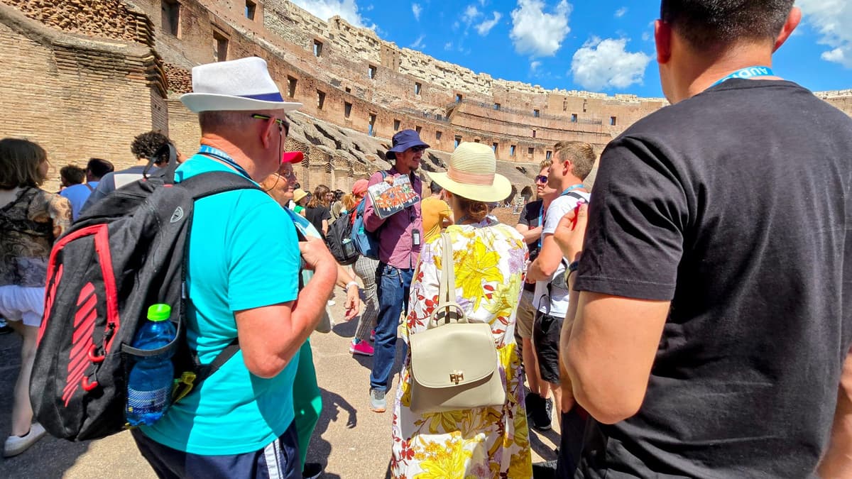 Rome: Colosseum, Roman Forum, and Palatine Hill Guided Tour