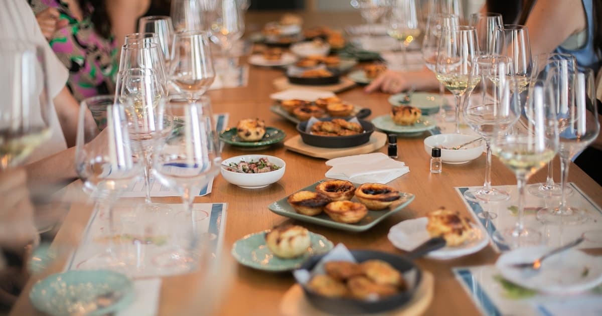 Lisbon: Wine Tasting and Food Pairing Experience