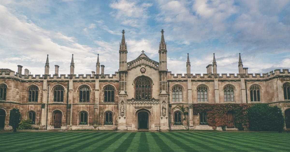 From London: Cambridge and Medieval England Small Group Tour