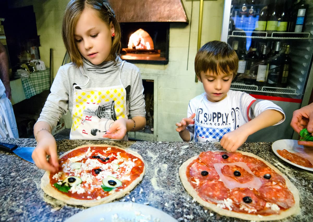 Rome: Family-Friendly Pizza Master Class