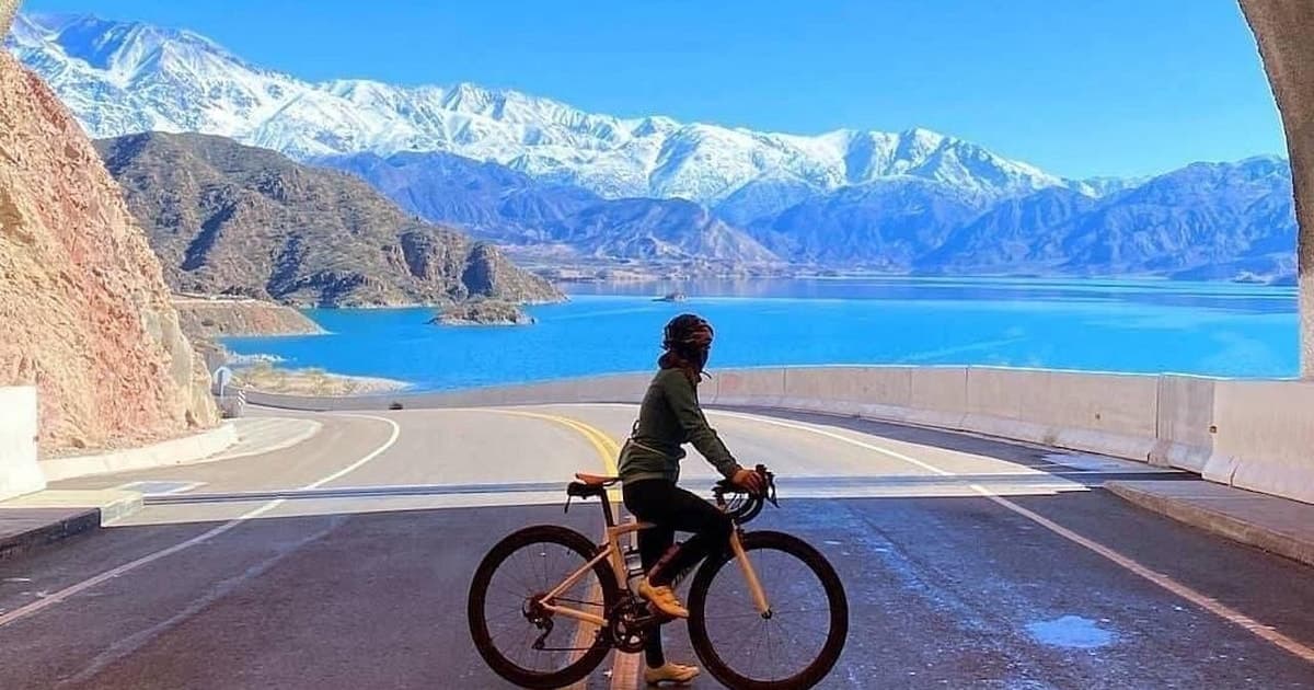 Mendoza: tour en bici eléctrica por el lago Potrerillos y circuito de los Andes