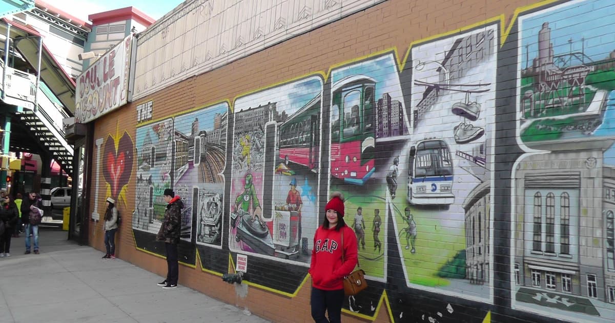 New York City: Brooklyn, Queens and Bronx Tour in Spanish