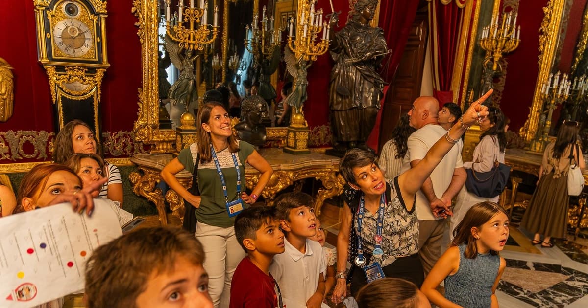 Madrid: Royal Palace Small Group Kids & Family Tour