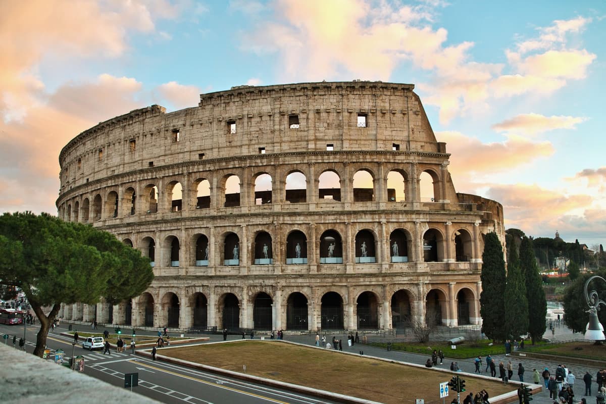 Rome: Colosseum & Forum with AudioGuide App - Optional Arena