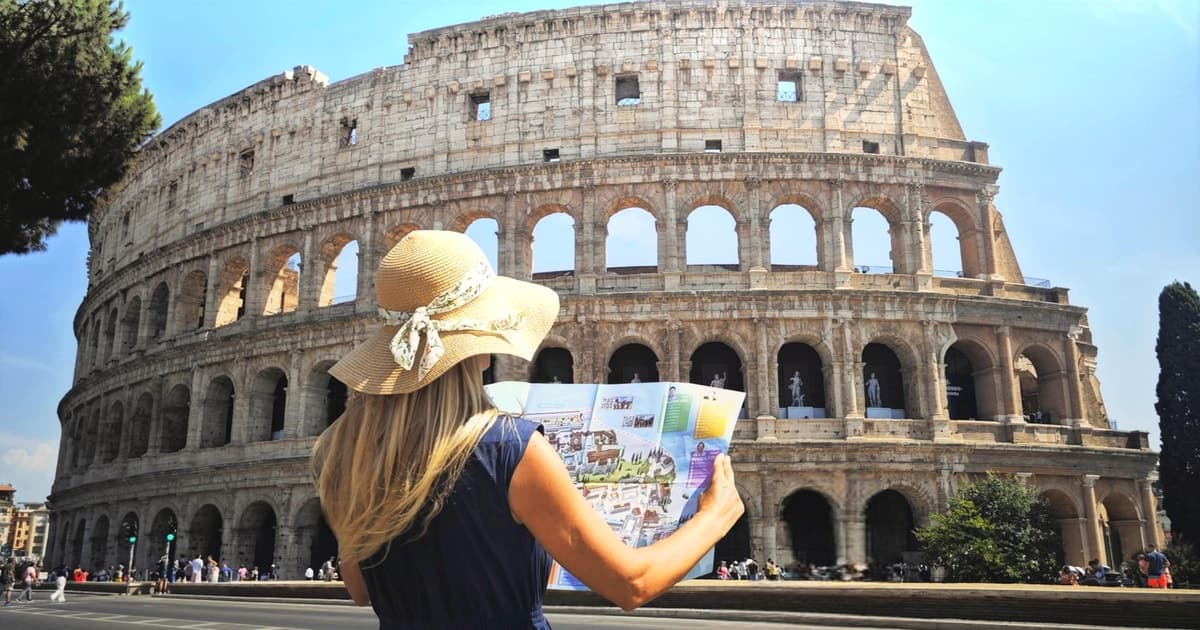 Roma: Coliseo y audioguía oficial (arena opcional)