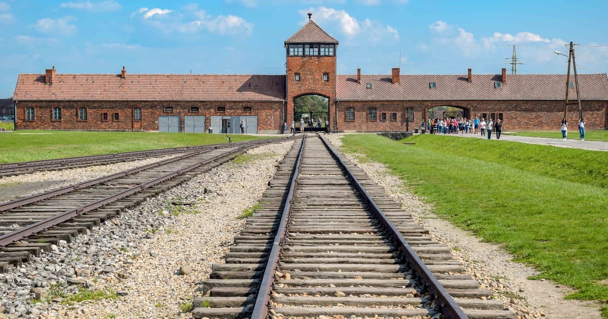 Auschwitz-Birkenau: Ticket de entrada sin colas y tour guiado