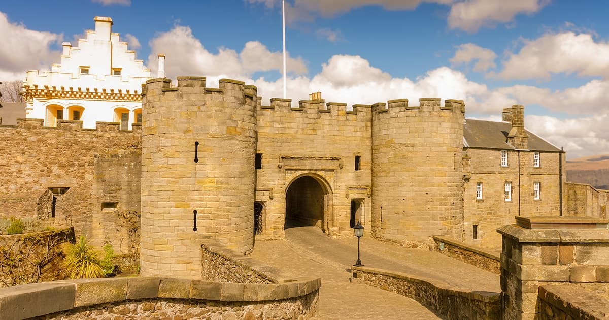 From Glasgow: Loch Lomond, Trossachs & Stirling Castle Tour