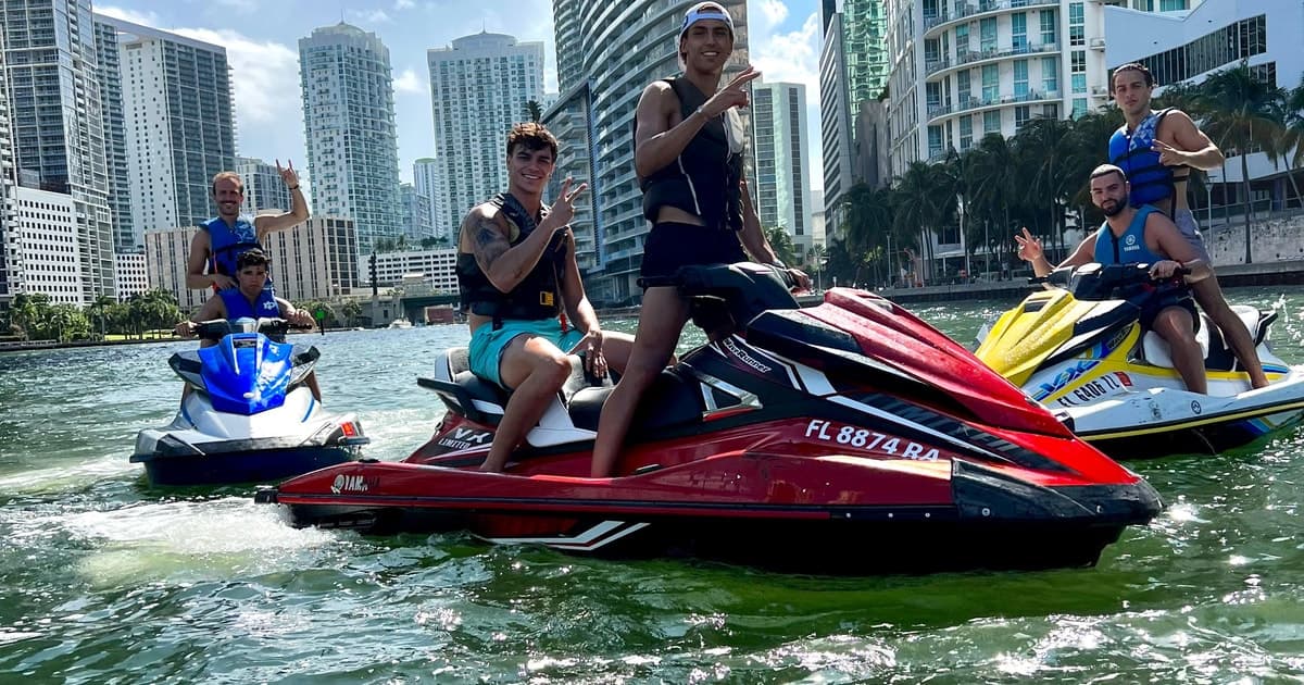 Miami: aventura en moto acuática con paseo en barco gratis