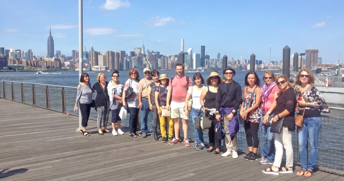 Brooklyn: 2-Hour Best of Brooklyn Walking Tour -Williamsburg
