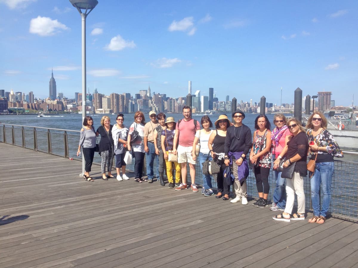 Brooklyn: 2-Hour Best of Brooklyn Walking Tour -Williamsburg