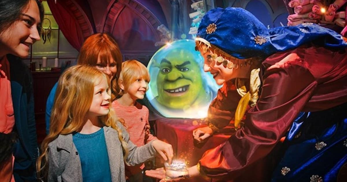 London: Harry Potter Sights and Shrek's Adventure Combo Tour