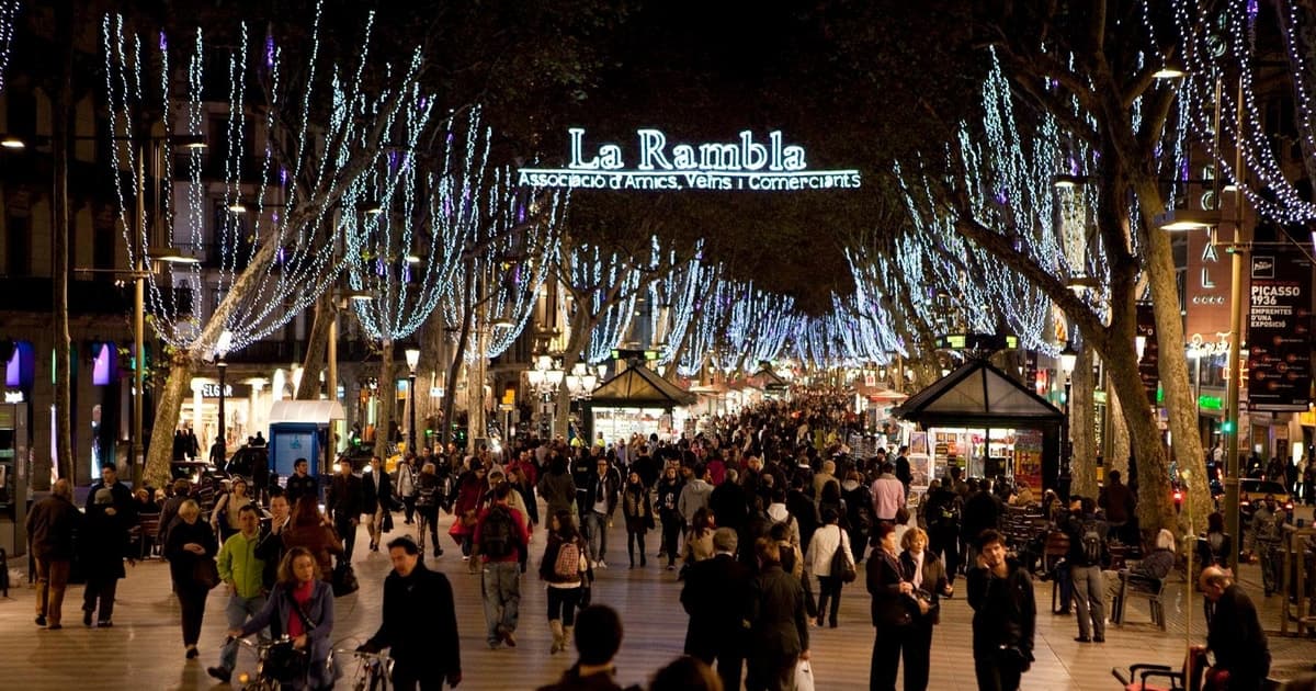 Barcelona: tour privado de Navidad, catedral y churros