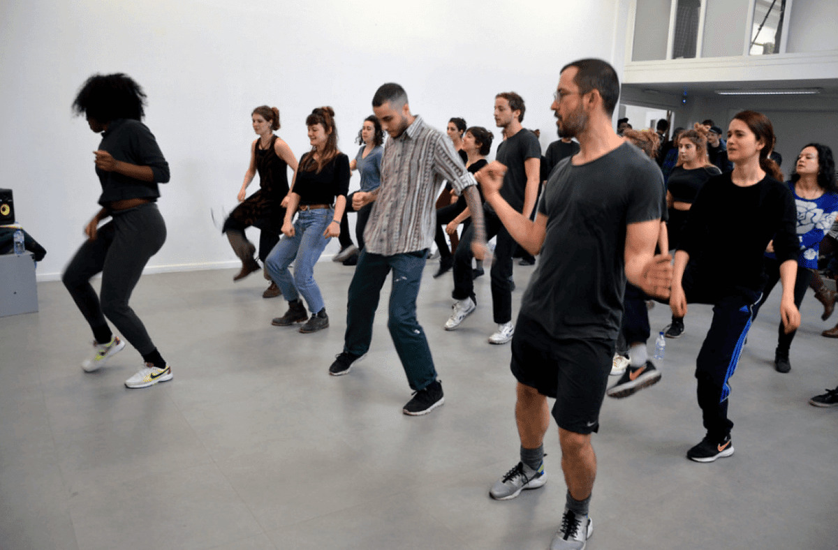 Barcelona: Private Salsa Class for Your Group