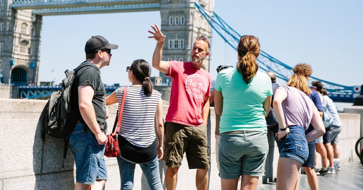 Secrets of London Bike Tour: Thames, Tower Bridge & Market