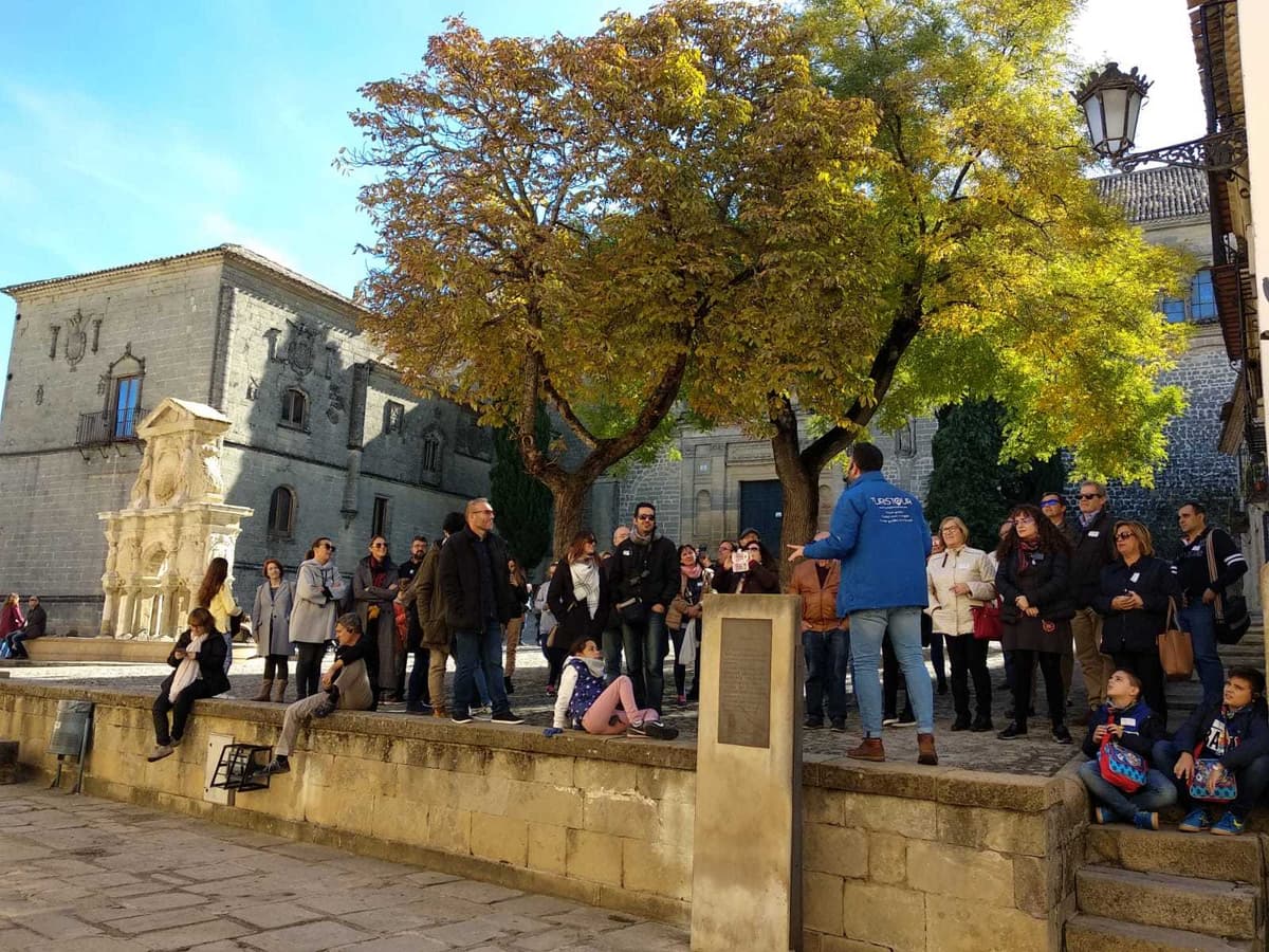 Baeza: visita guiada por el casco histórico y entrada a la catedral.