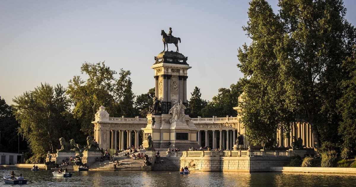 Madrid: Secretos del Parque del Retiro Tour a pie de 2 horas