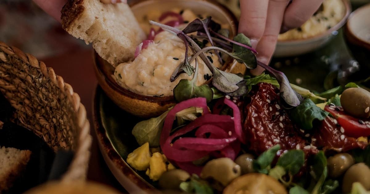 Budapest: bandeja de mezze con vino y cava ilimitados