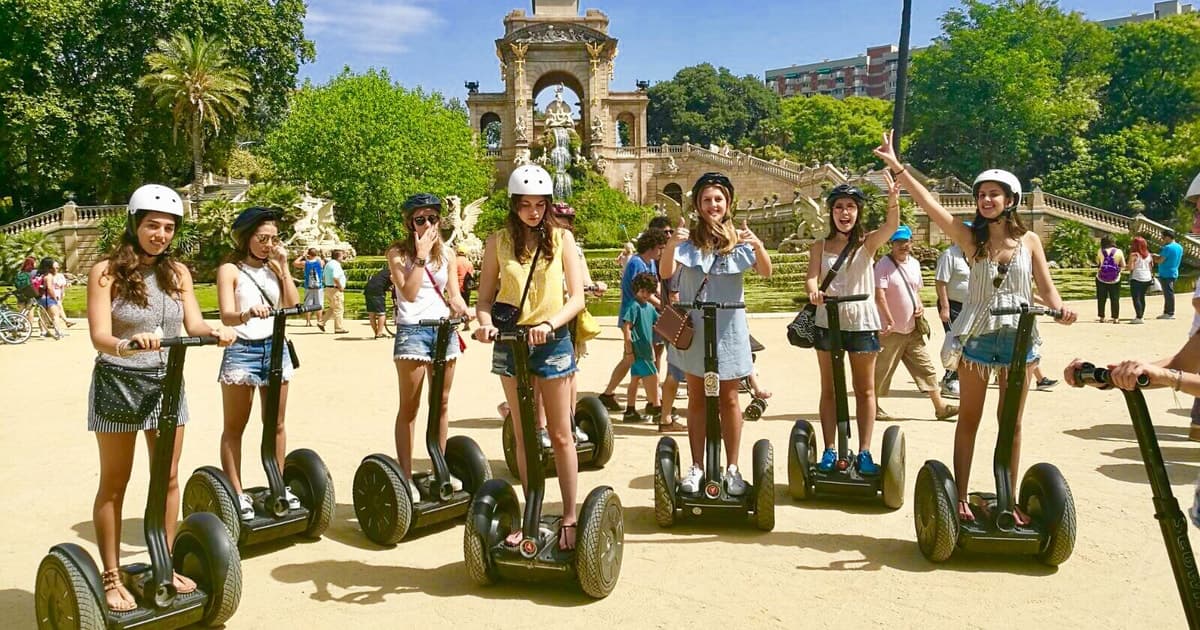 Explora Barcelona con un tour en Segway guiado
