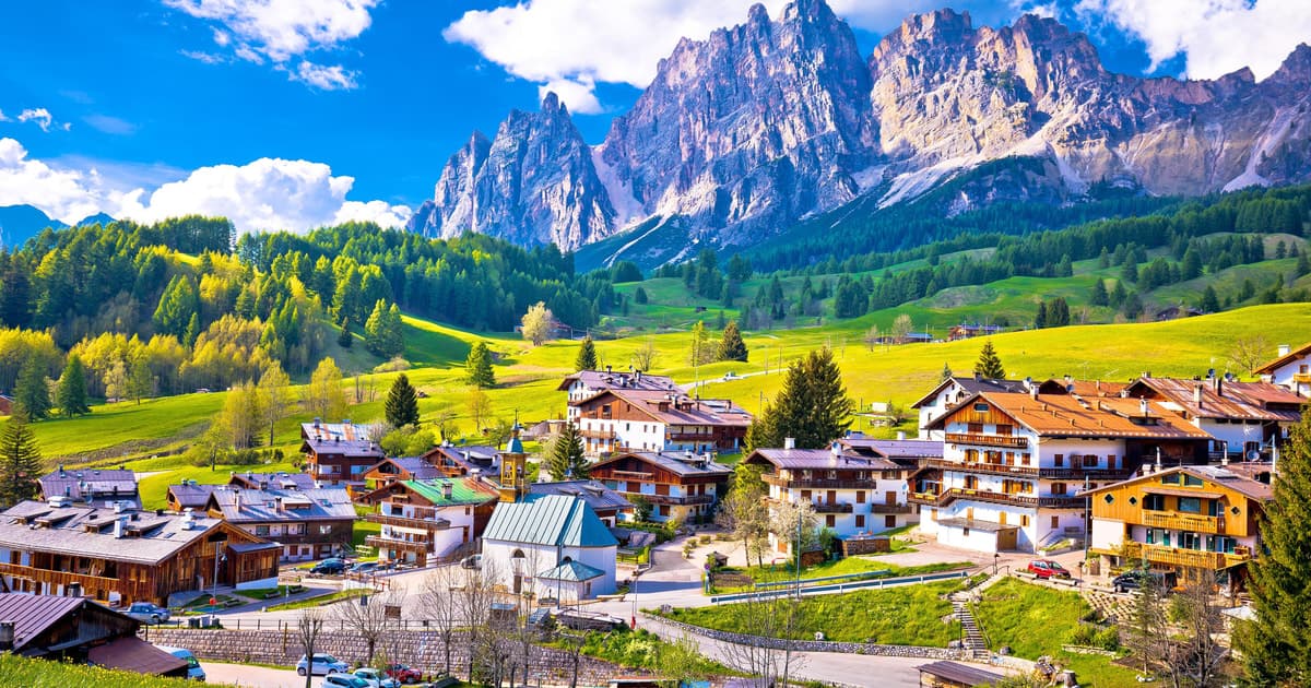 From Venice: Dolomites, Lake Misurina, and Cortina Day Trip