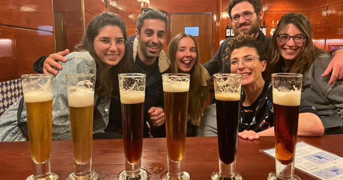 Barcelona: Barceloneta Tapas, Wine & Local Flavors Food Tour